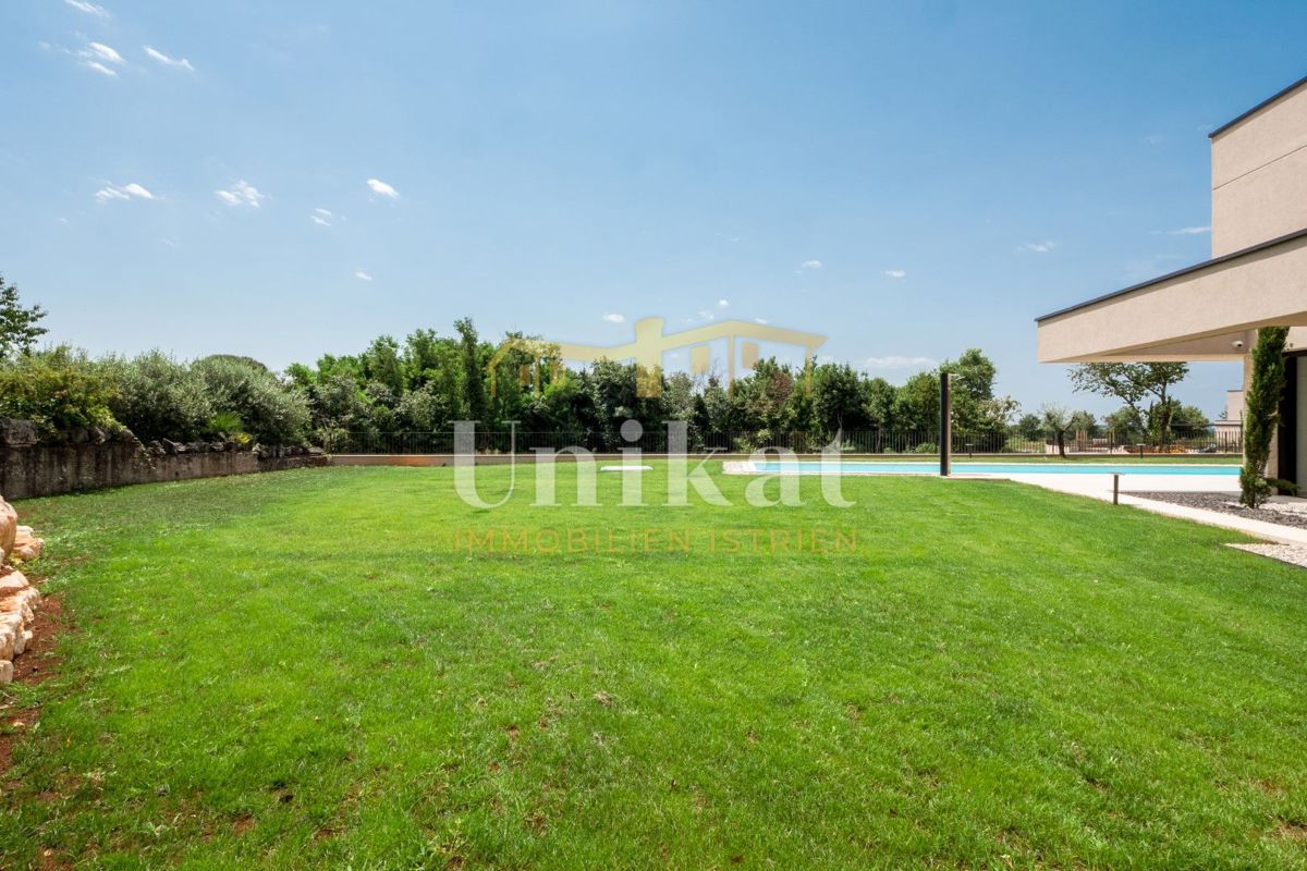 Splendida villa nuova con piscina e sauna, 303 m2 - chiavi in mano